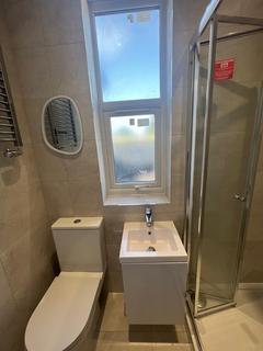 1 bedroom in a house share to rent, New Lane, Eccles, M30 7JW
