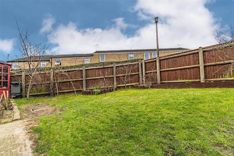 67 Edington Close, Toothill, Swindon, SN5 8LG