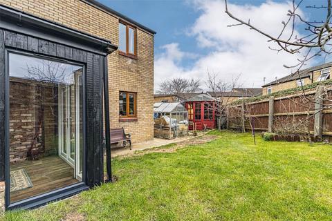 67 Edington Close, Toothill, Swindon, SN5 8LG