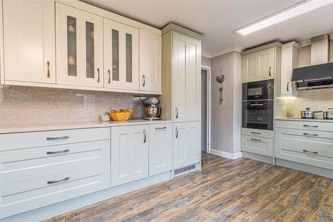 67 Edington Close, Toothill, Swindon, SN5 8LG