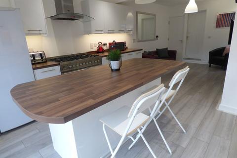 1 bedroom in a house share to rent, Bicester Road, Aylesbury, HP19
