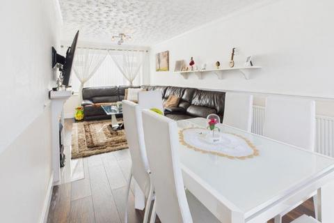 3 bedroom terraced house for sale, Marescroft Road, Slough, Berkshire, SL2