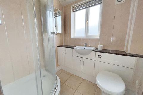 13 Broadoak, Gateshead, NE10 8XF