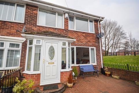 3 bedroom end of terrace house for sale, Ettrick Road, Jarrow
