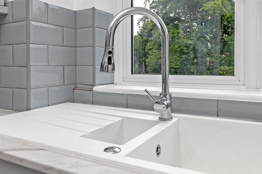 10 Flint Way-14.jpg