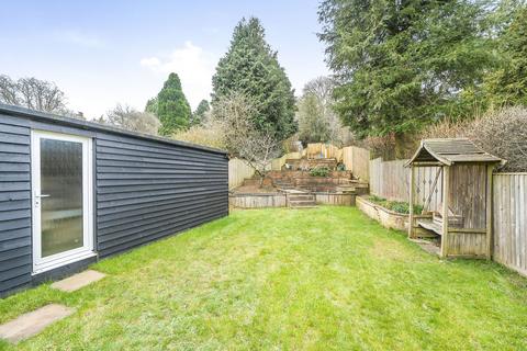 84 Caterham Drive, Coulsdon, CR5 1JG