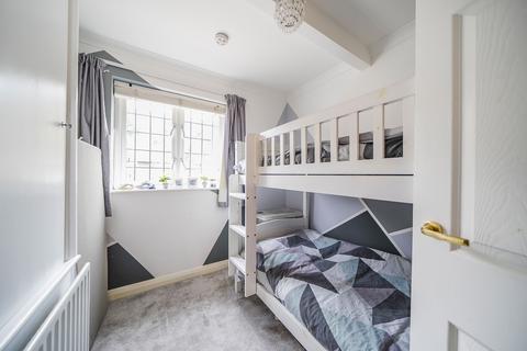 84 Caterham Drive, Coulsdon, CR5 1JG