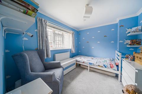 84 Caterham Drive, Coulsdon, CR5 1JG