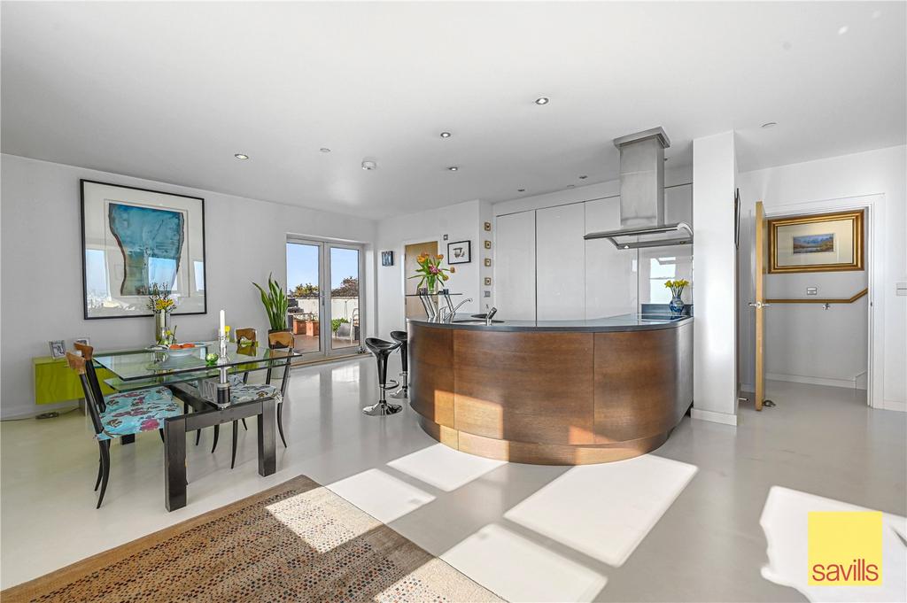 Kitchen/Dining Are