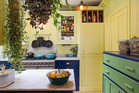 243 Wick Road, London, E9 5AF