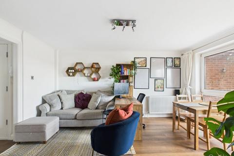 1 Bellfield, Croydon, CR0 9JW