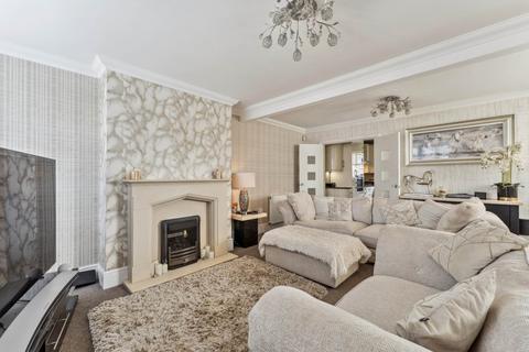 3 bedroom semi-detached house for sale, Eastfield Avenue, North Watford
