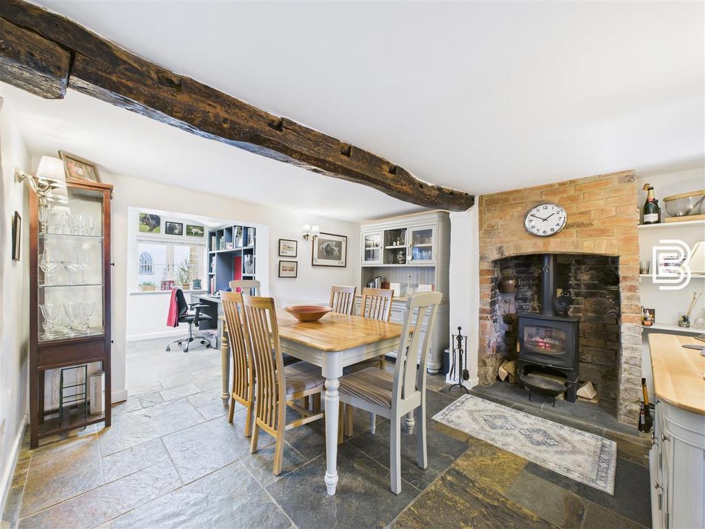 Dining Room.jpg