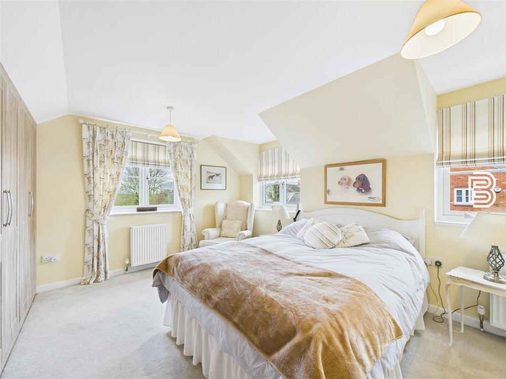 Bedroom 2 (1).jpg
