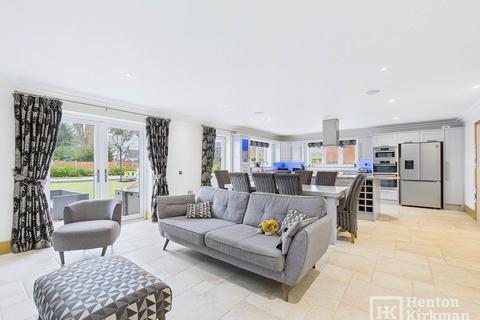 5 bedroom detached house for sale, Noak Hill Road, Billericay