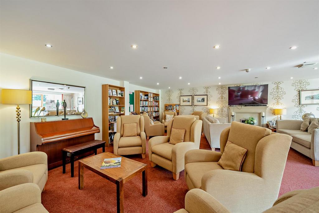 Homeowners Lounge