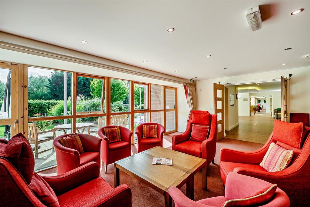 Homeowners Lounge
