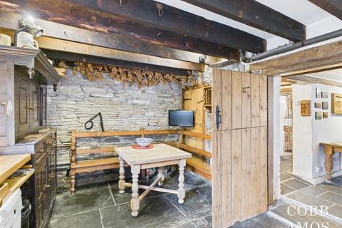 5 bedroom detached house for sale, New Radnor