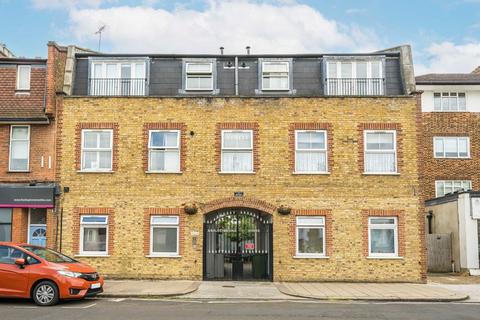 Hampton Road, Twickenham TW2