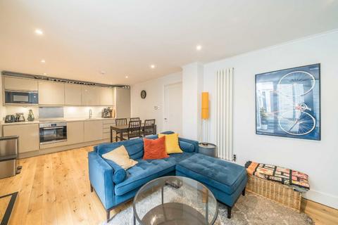 undefined, Hampton Road, Twickenham TW2