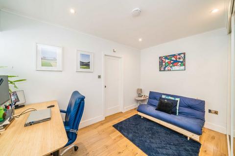 undefined, Hampton Road, Twickenham TW2