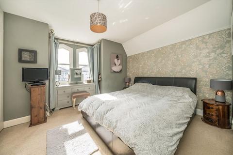 6 Westfield Road, Surbiton, KT6 4EL