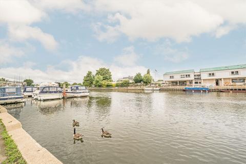 6 Westfield Road, Surbiton, KT6 4EL
