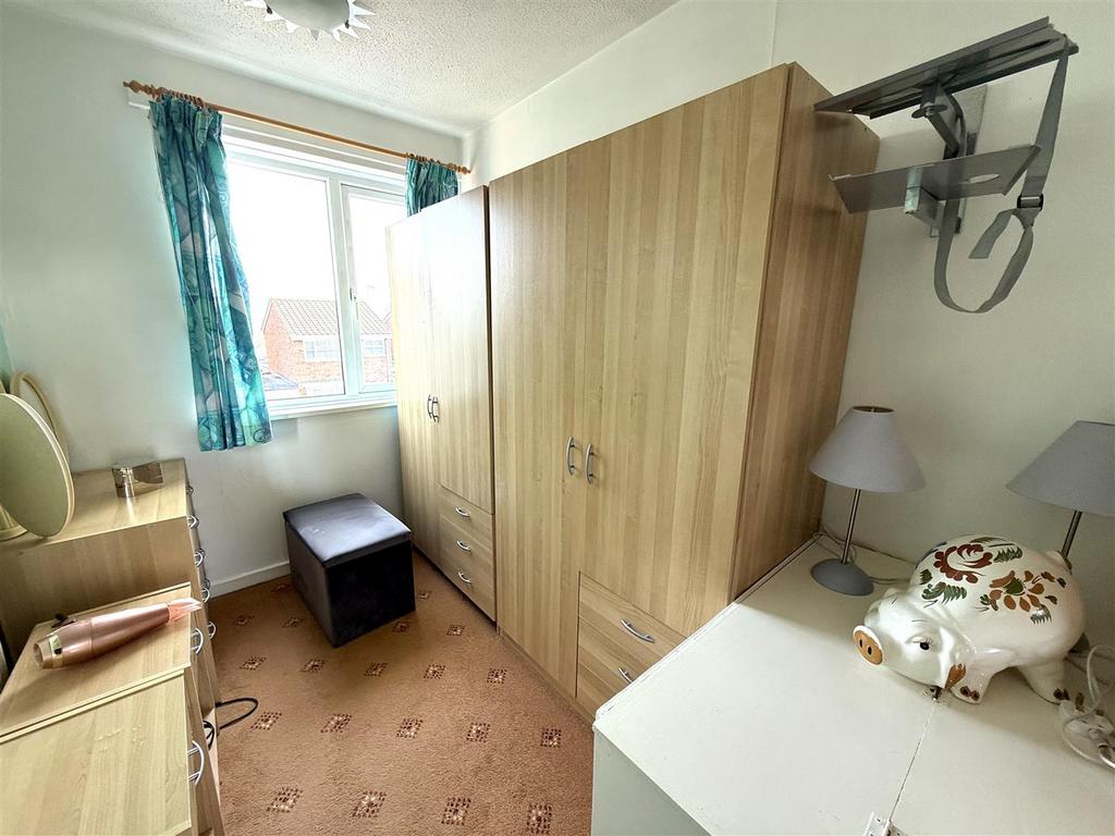 5 delafield bed 4.jpeg