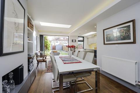 89 Adela Avenue, New Malden, KT3 6LG
