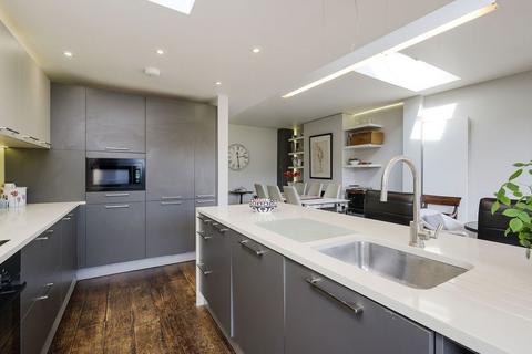 89 Adela Avenue, New Malden, KT3 6LG