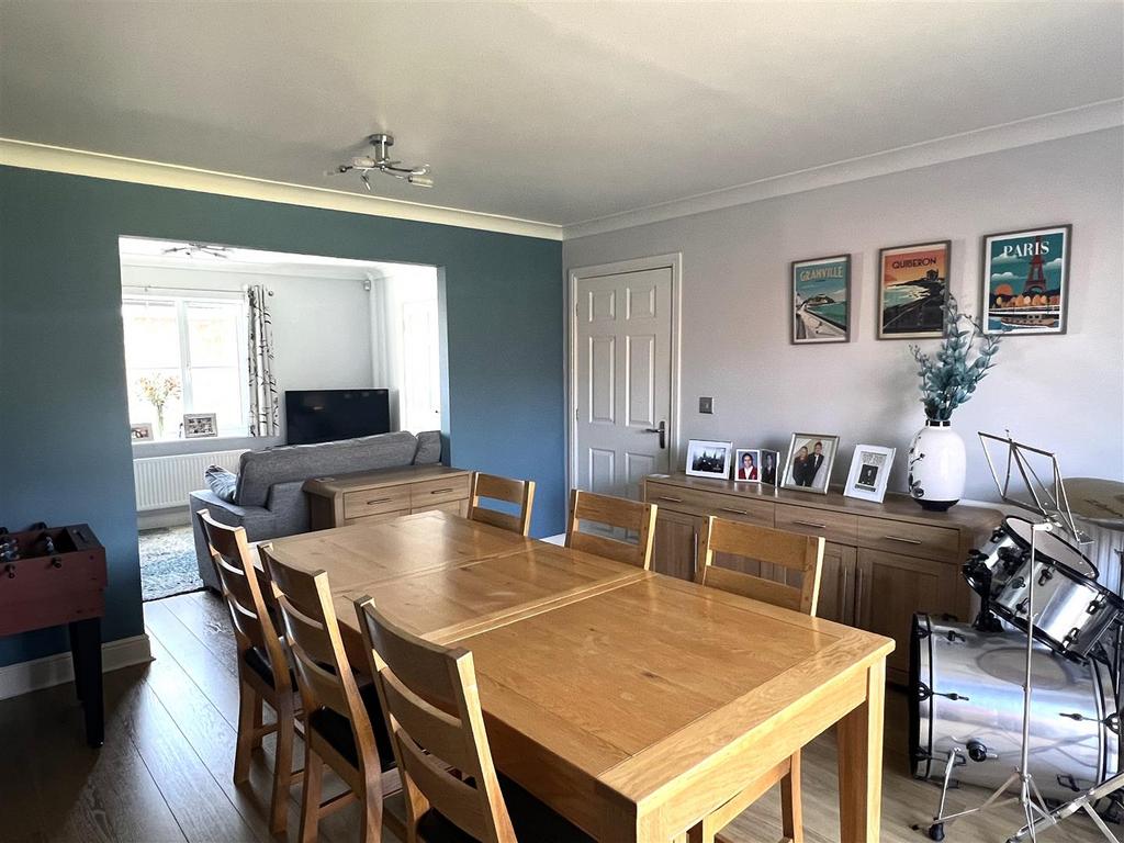 Family Room/Dining Area