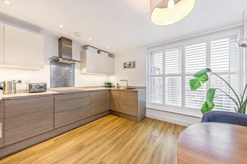 2 bedroom flat for sale, Homerton Row, London E9
