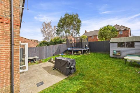 2 bedroom semi-detached house for sale, Siareys Close, Chinnor, Oxfordshire