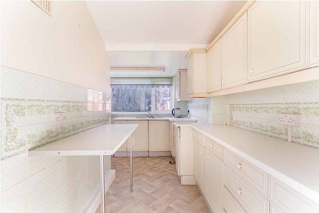 Kitchen-2 30.jpg