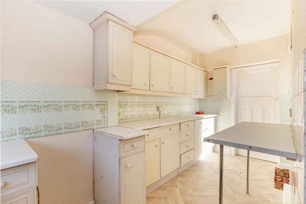 Kitchen-3 23.jpg