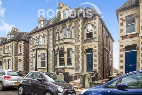 2 bedroom flat to rent, Randall Road, Bristol, Somerset, BS8