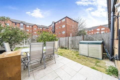 47 Harlinger Street, London, SE18 5SX