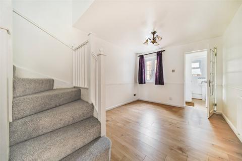 47 Harlinger Street, London, SE18 5SX