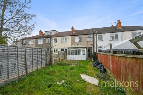 205 Grove Road, Mitcham, CR4 1AF