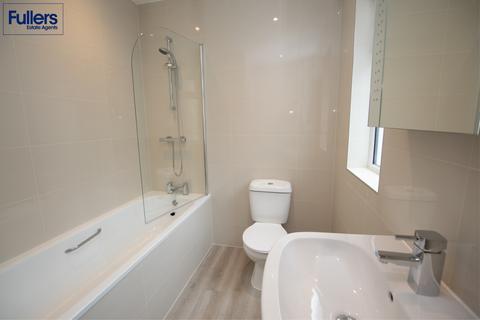 undefined, Green Lanes, London N13