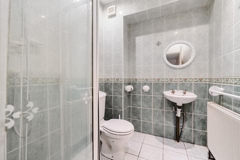 82 Elmsleigh Avenue, Harrow, HA3 8HZ