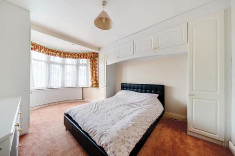 82 Elmsleigh Avenue, Harrow, HA3 8HZ