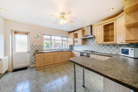 82 Elmsleigh Avenue, Harrow, HA3 8HZ