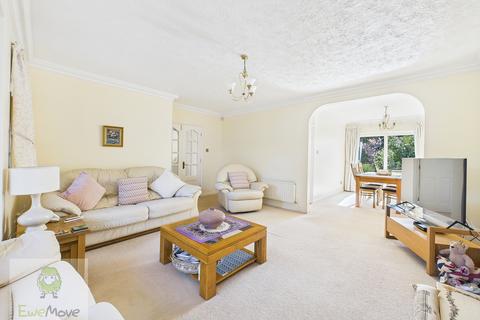4 bedroom detached house for sale, Lychfield Drive, Strood, Rochester ME2 3LY