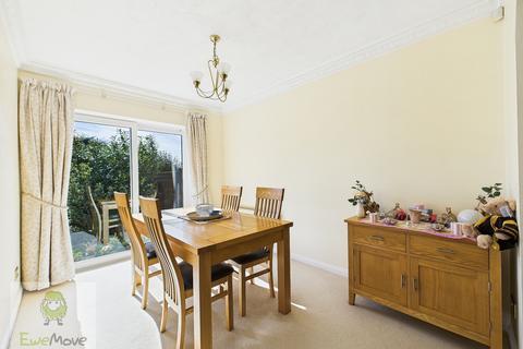 4 bedroom detached house for sale, Lychfield Drive, Strood, Rochester ME2 3LY