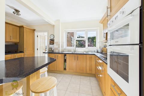 24 Lychfield Drive, Rochester, ME2 3LY