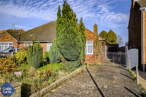 2 bedroom bungalow for sale, Home Farm Crescent, Whitnash, CV31