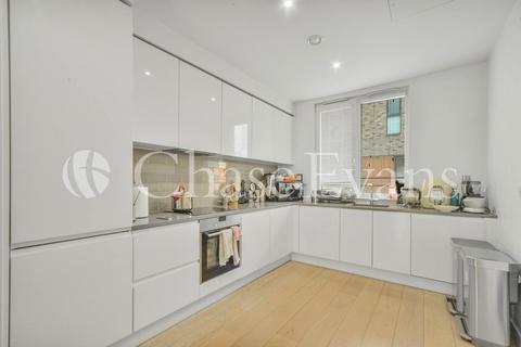 3 bedroom terraced house for sale, Rope Terrace, Royal Wharf, Newham, London, E16