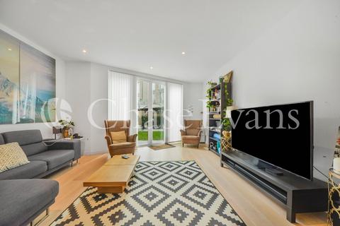 3 bedroom terraced house for sale, Rope Terrace, Royal Wharf, Newham, London, E16