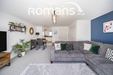 3 bedroom semi-detached house to rent, Potter Crescent, Wokingham, RG41